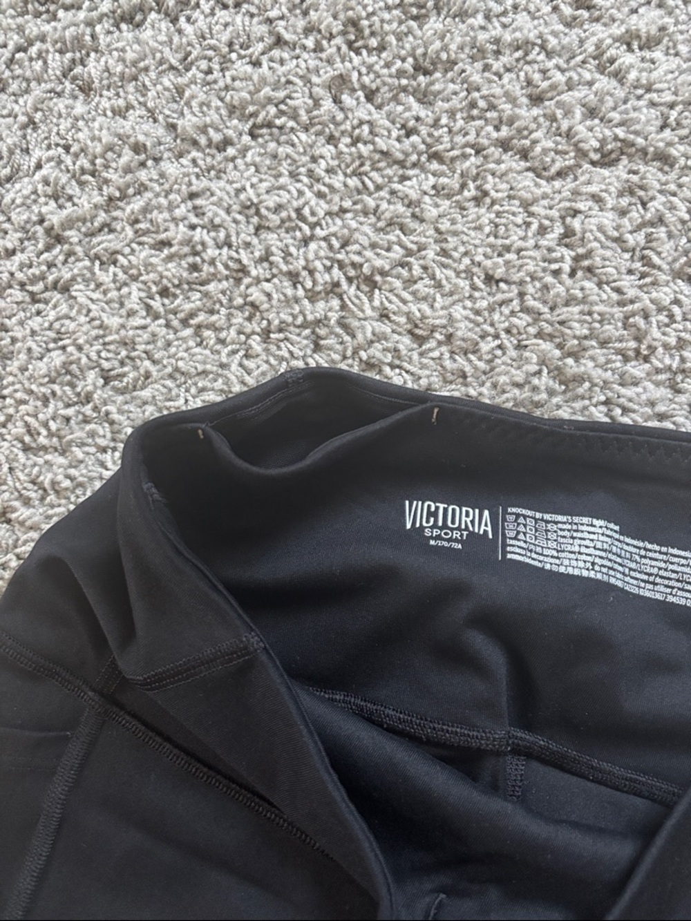 Victoria Sport Knockout Sleek Black High-Rise Workout Leggings - Picture 5 of 12